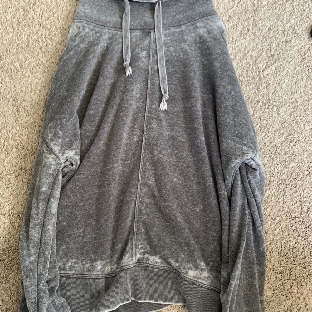 Oversized long sleeve